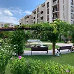 Apartmanhotel Luxury Orchid With A Garden In A Private Complex Cascadas Bulgaria