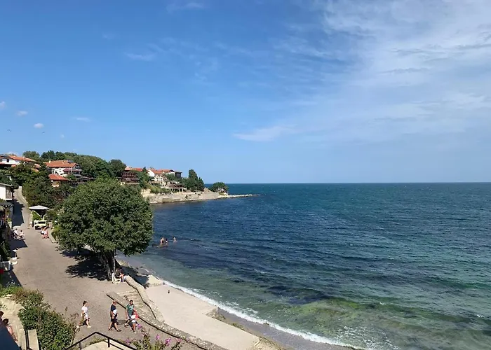 Luxury Orchid With A Garden In A Private Complex Cascadas Bulgaria Апарт-готель