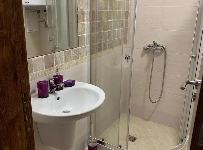 公寓式酒店 Luxury Orchid With A Garden In A Private Complex Cascadas Bulgaria 3*