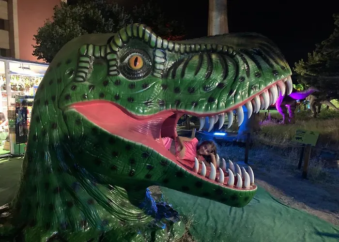 公寓式酒店 Luxury Orchid With A Garden In A Private Complex Cascadas Bulgaria 阳光海滩