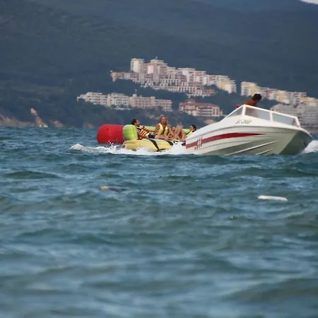 Apartahotel Luxury Orchid With A Garden In A Private Complex Cascadas Bulgaria 3*