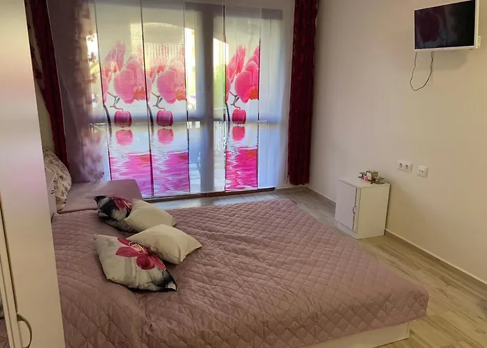 Apartahotel Luxury Orchid With A Garden In A Private Complex Cascadas Bulgaria Sunny Beach