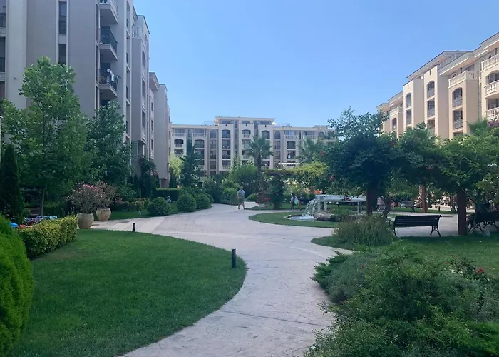 Luxury Orchid With A Garden In A Private Complex Cascadas Bulgaria Apartmanhotel Napospart